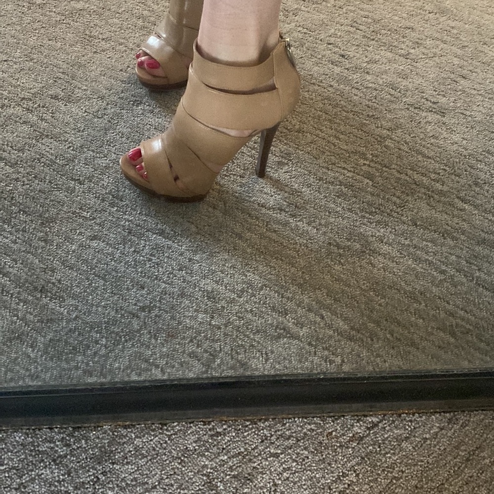 Elegant Tan Strappy Heels - Picture 7 of 10